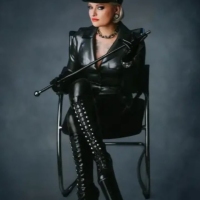 Mistress Sinister - Foto 9 von 10