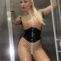 Victoria Violence - Foto 31 von 44